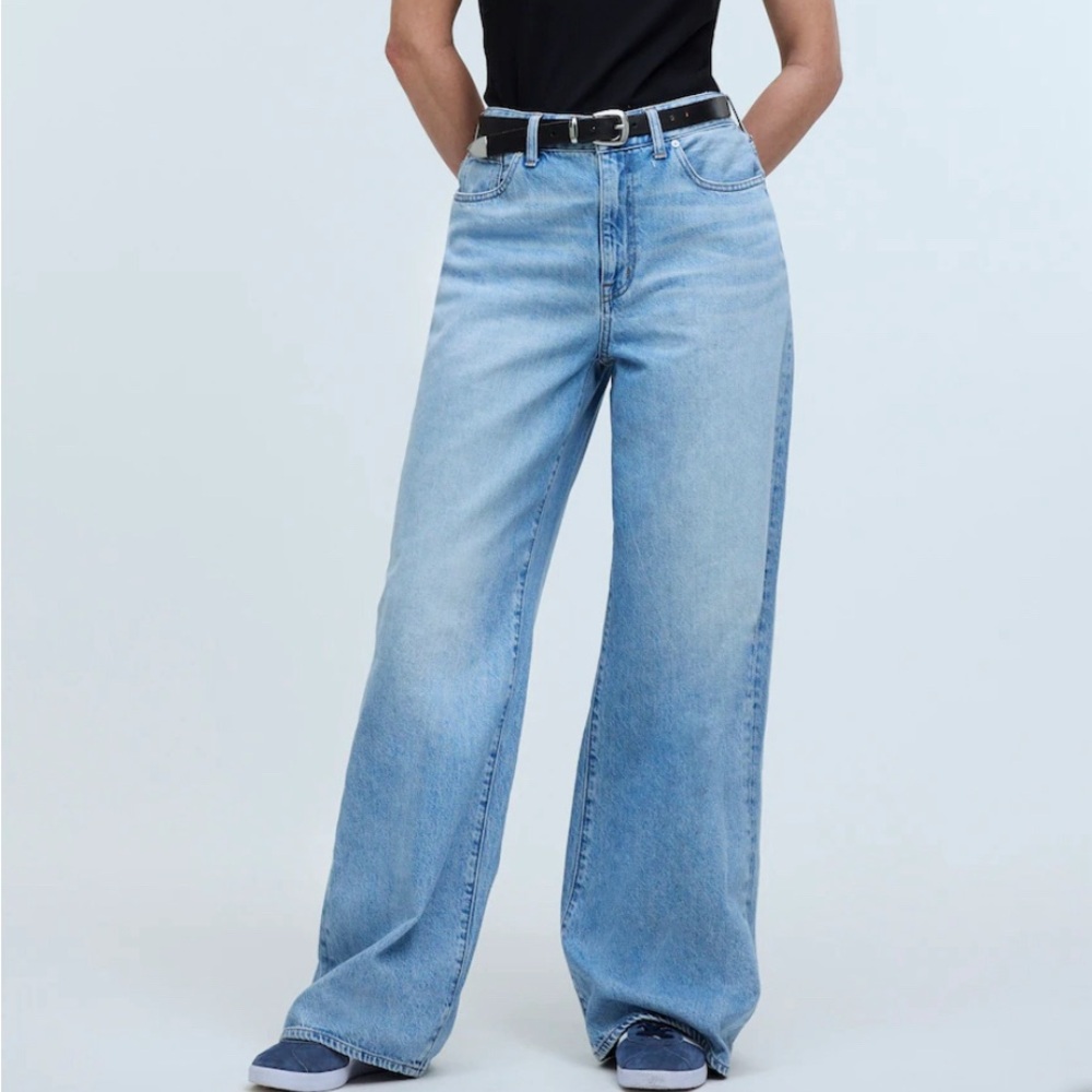 Curvy super wide leg worn once